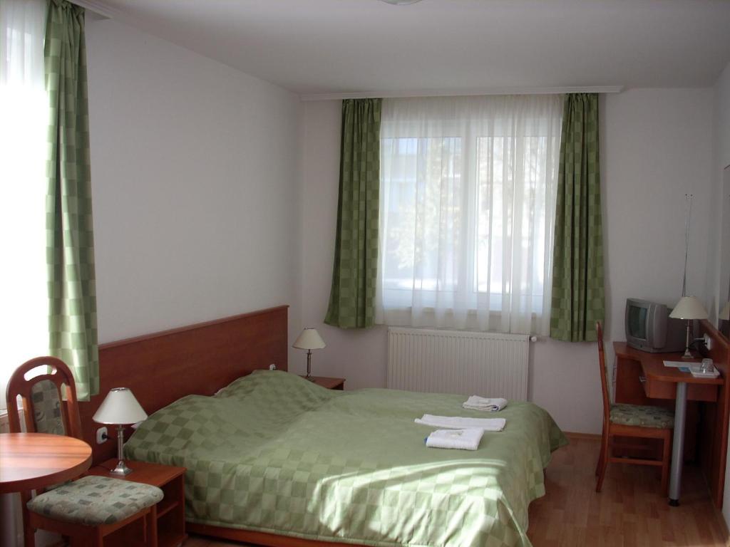 Hotel Kristaly Hajdúszoboszló Kamer foto