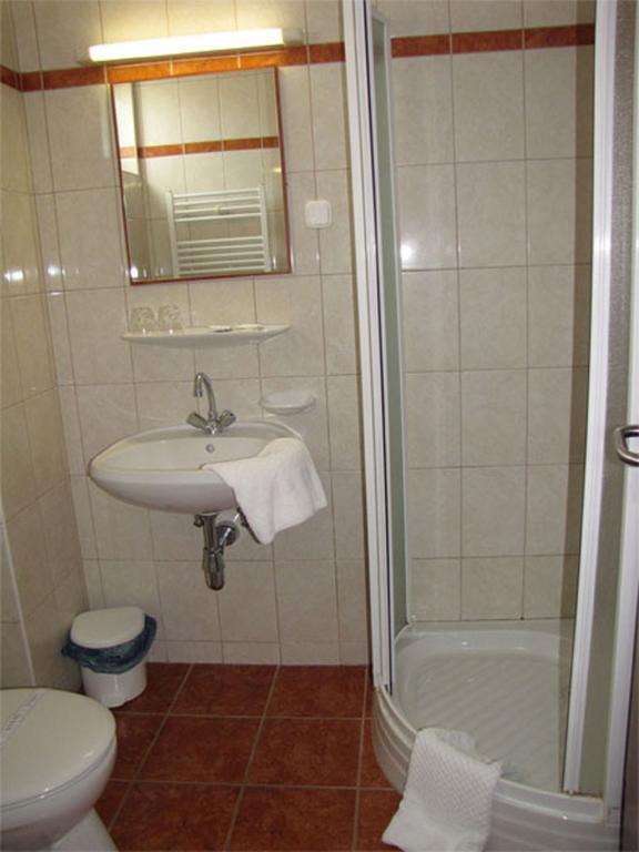 Hotel Kristaly Hajdúszoboszló Buitenkant foto