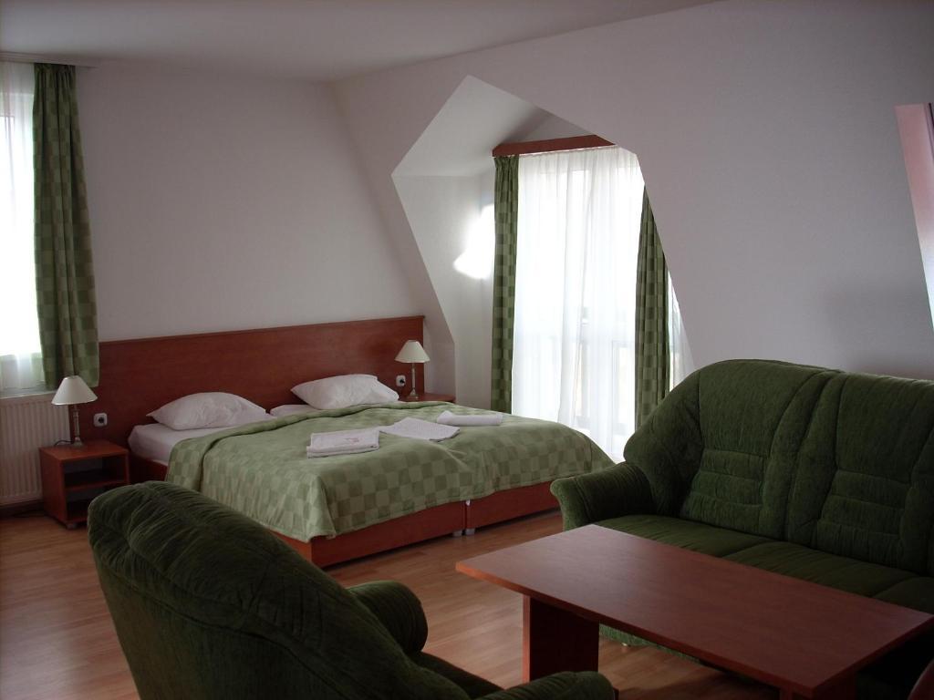 Hotel Kristaly Hajdúszoboszló Kamer foto