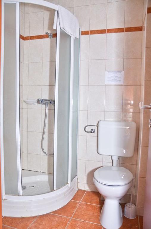 Hotel Kristaly Hajdúszoboszló Buitenkant foto