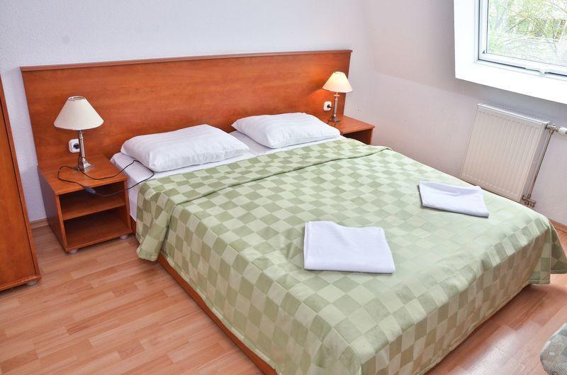 Hotel Kristaly Hajdúszoboszló Buitenkant foto